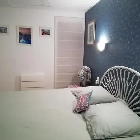 Fleur De Gaia D'hote Bed & Breakfast *